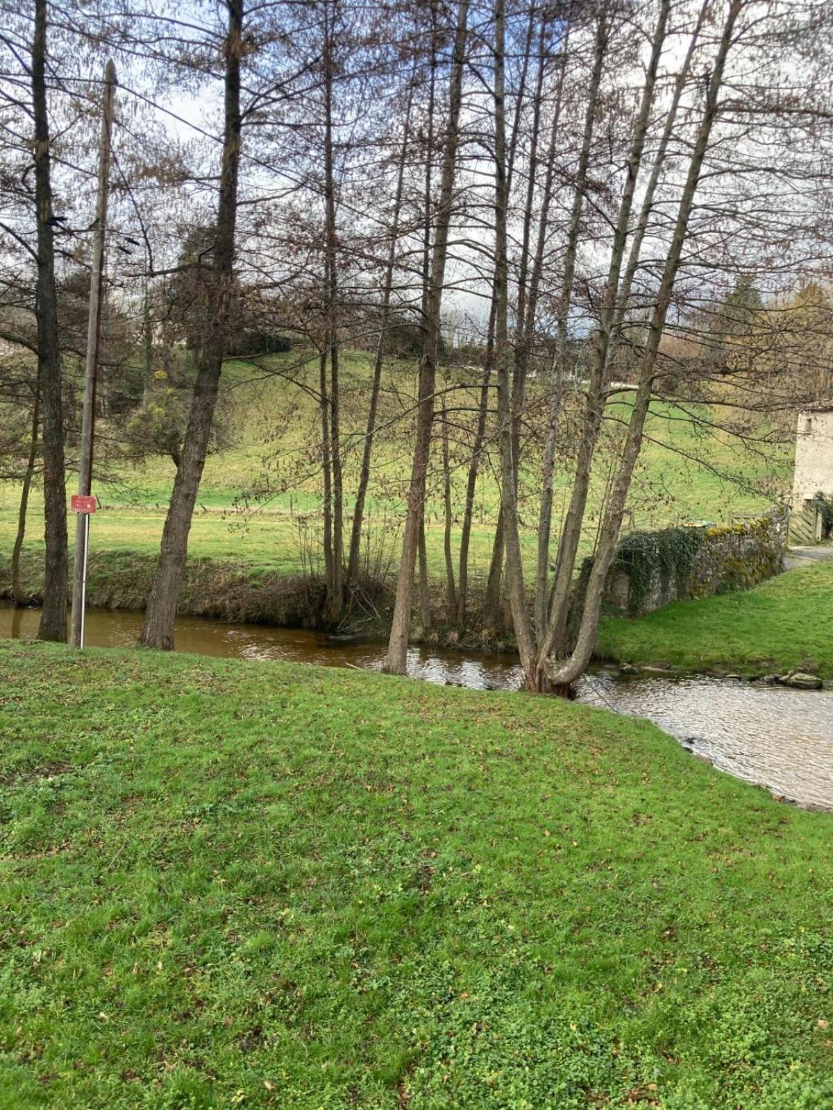 Jolie Maison De Campagne, Compostelle Soleymieux Εξωτερικό φωτογραφία