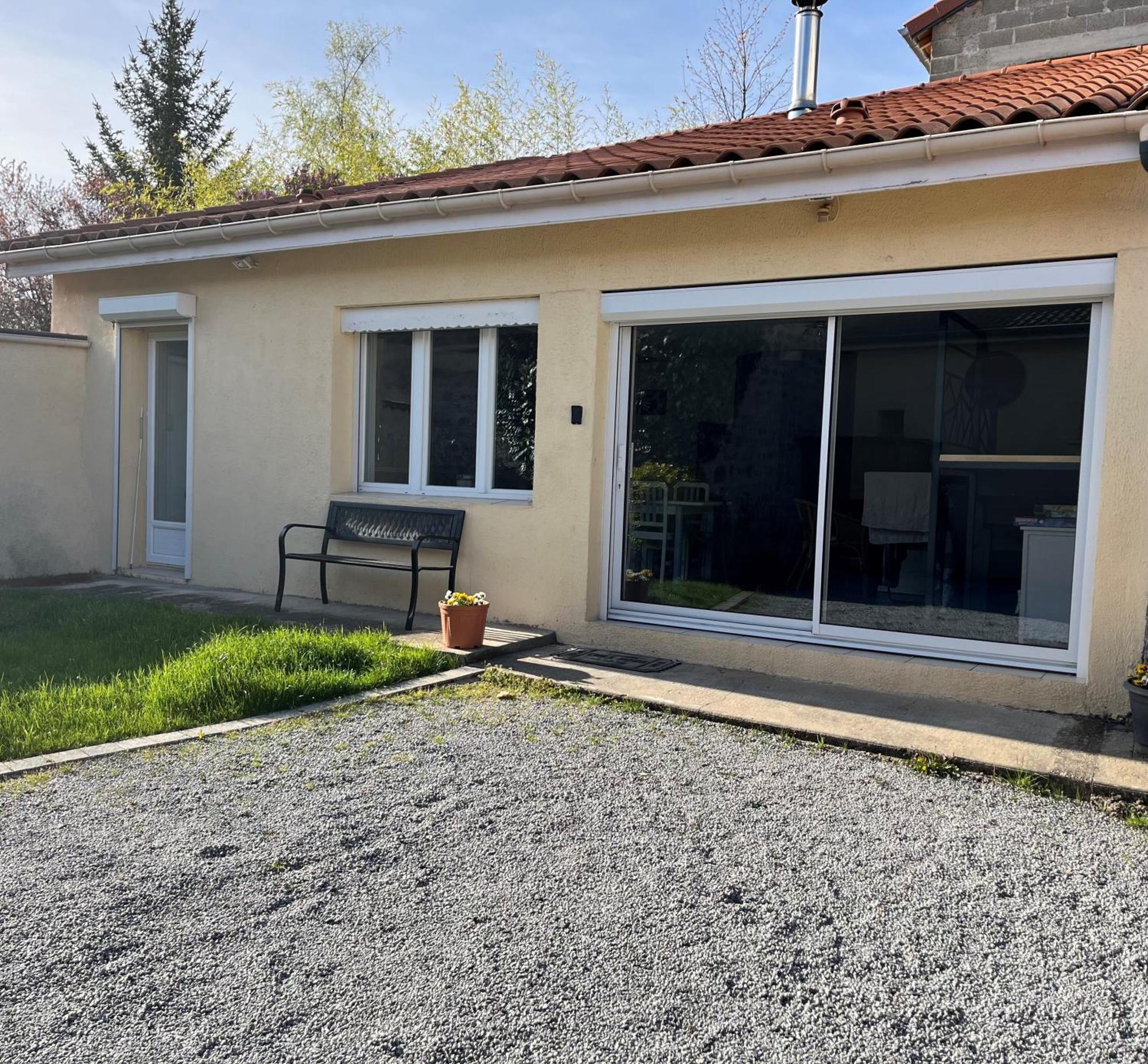 Jolie Maison De Campagne, Compostelle Soleymieux Εξωτερικό φωτογραφία